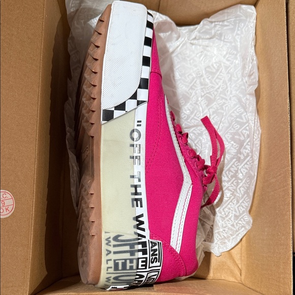 Vans Bold Pink Women's Sneakers - Picture 3 of 3